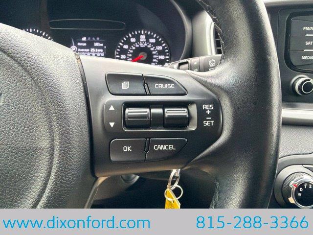 2016 Kia Sorento - $8,944