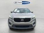 2017 Sorento Thumbnail 3