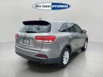 2017 Sorento Thumbnail 8