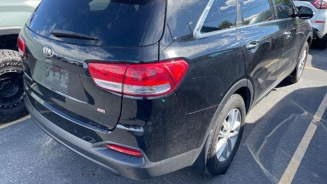 2017 Kia Sorento L