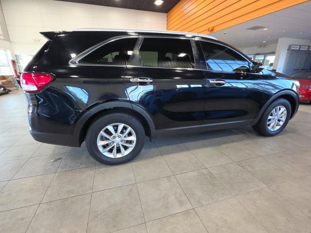 2018 Kia Sorento - $11,679