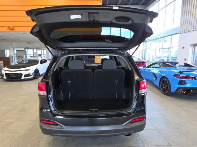 2018 Kia Sorento - $11,679