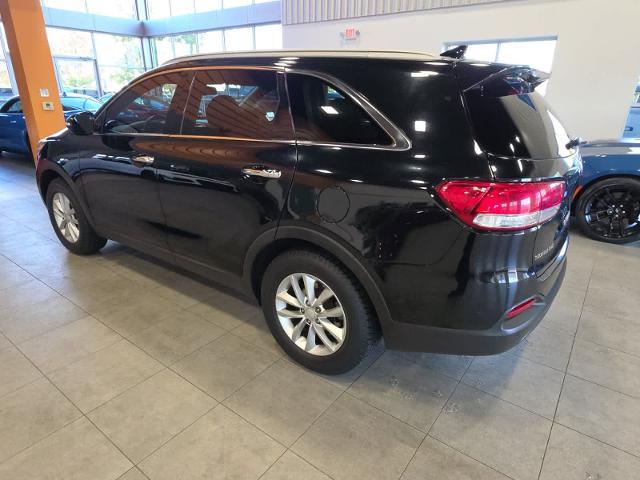 2018 Kia Sorento - $11,679