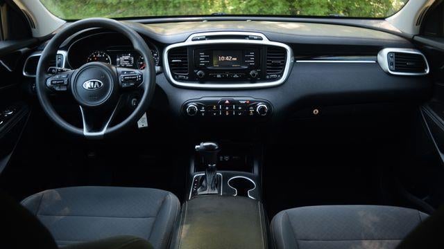 2017 Kia Sorento L