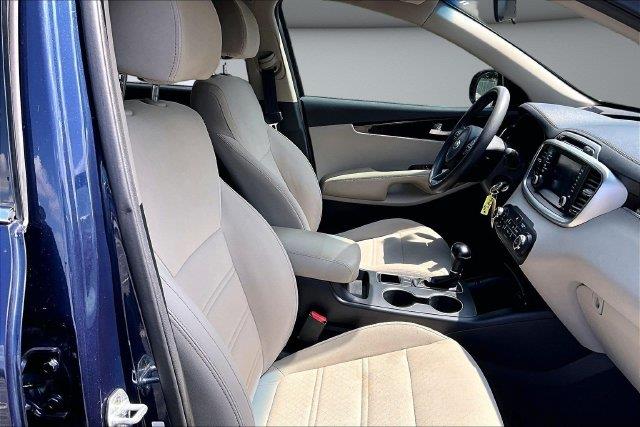 2018 Kia Sorento - $10,000