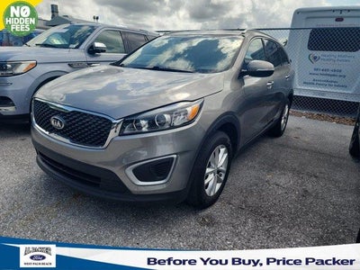 Photo of a 2018 Kia Sorento LX 4DR SUV for sale