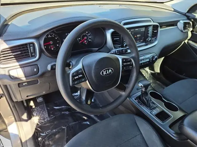 2019 Kia Sorento - $15,487