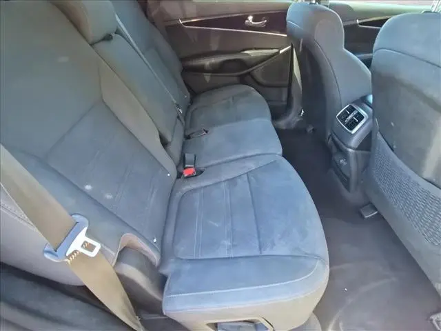 2019 Kia Sorento - $15,487