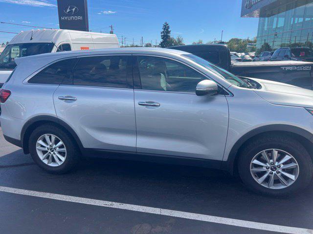 2019 Kia Sorento - $11,802