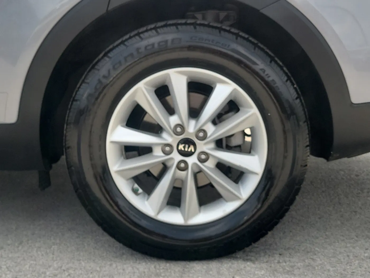 2020 Kia Sorento - $13,990