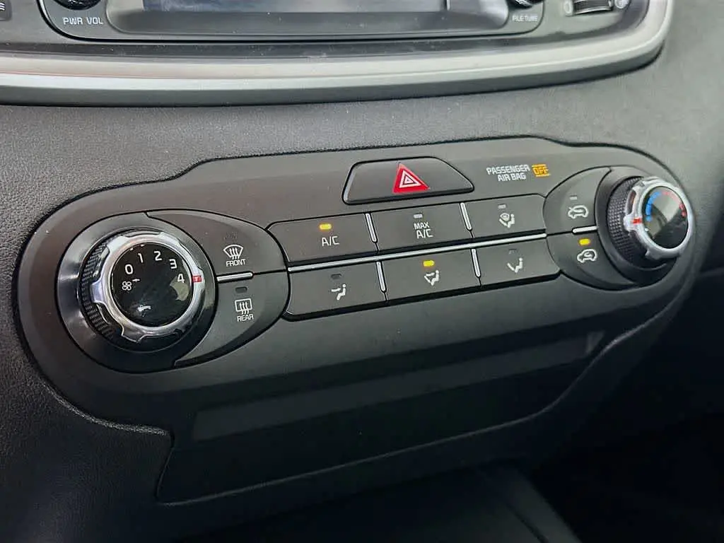 2020 Kia Sorento - $9,440