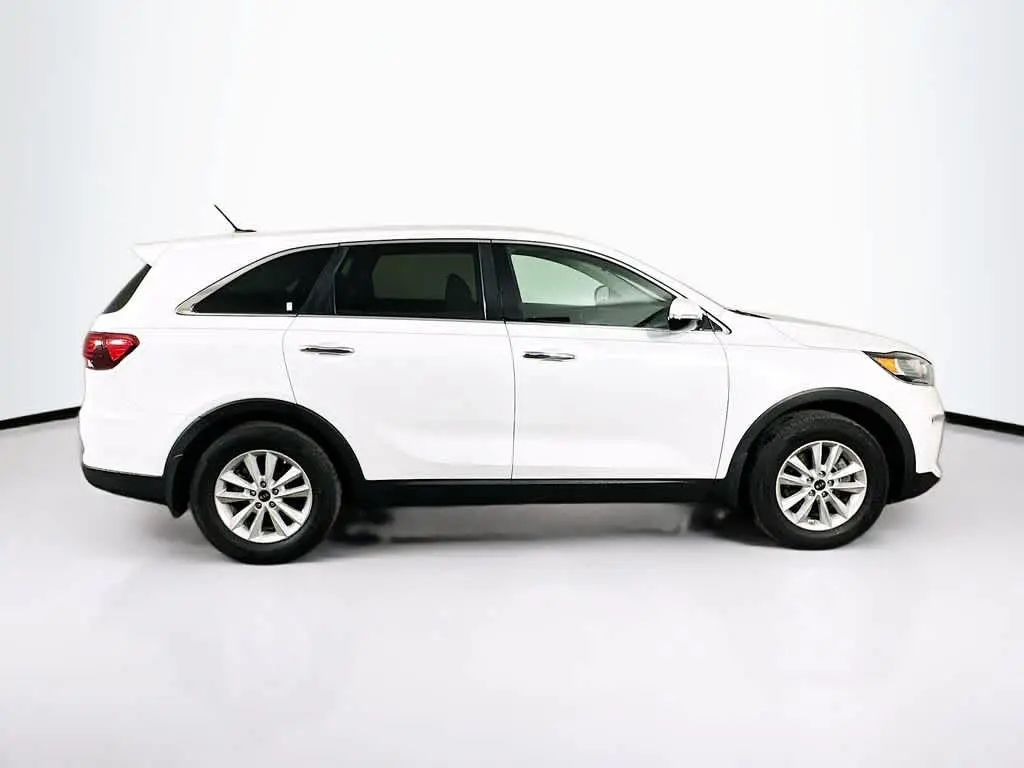 2020 Kia Sorento - $9,440