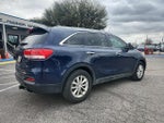 2017 Sorento Thumbnail 3