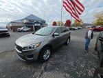 2017 Sorento Thumbnail 1