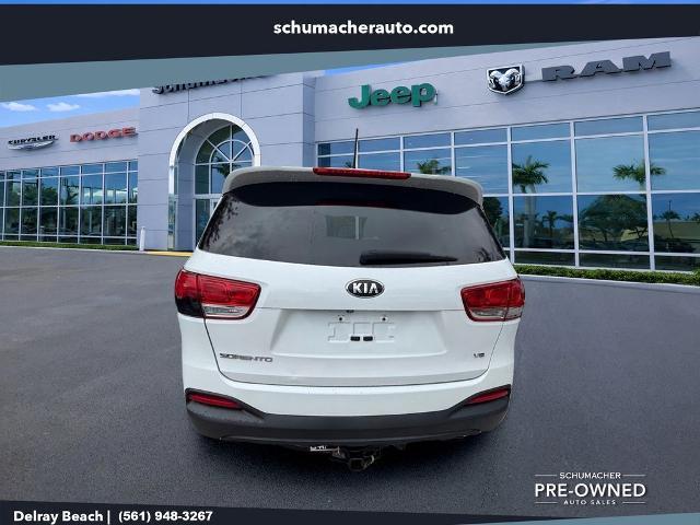 2017 Kia Sorento - $7,777