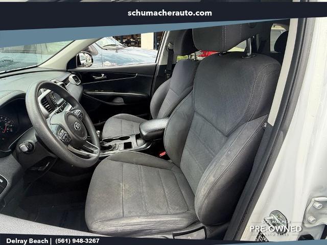2017 Kia Sorento - $7,777
