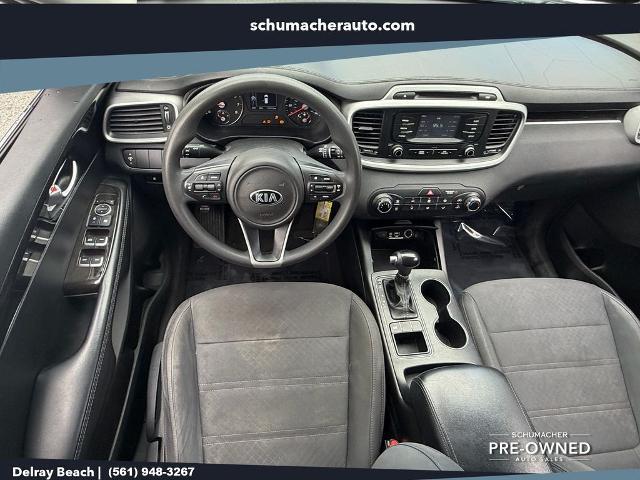 2017 Kia Sorento - $7,777