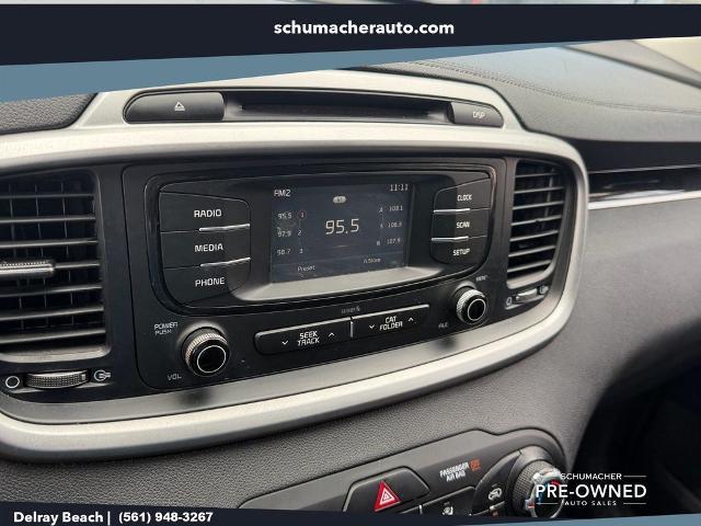 2017 Kia Sorento - $7,777