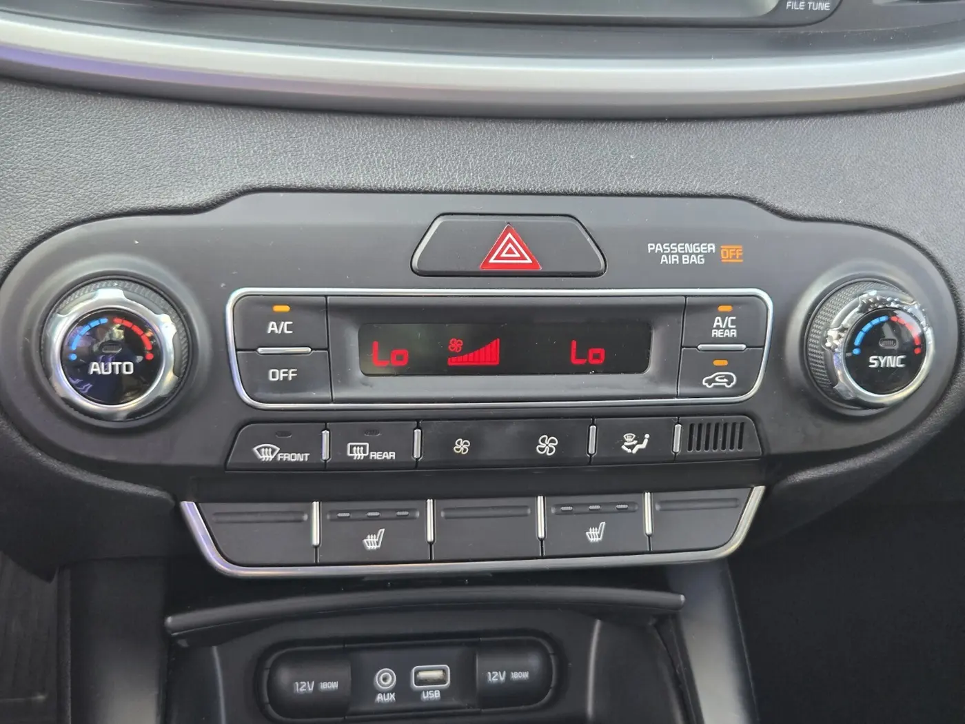 2019 Kia Sorento - $13,500