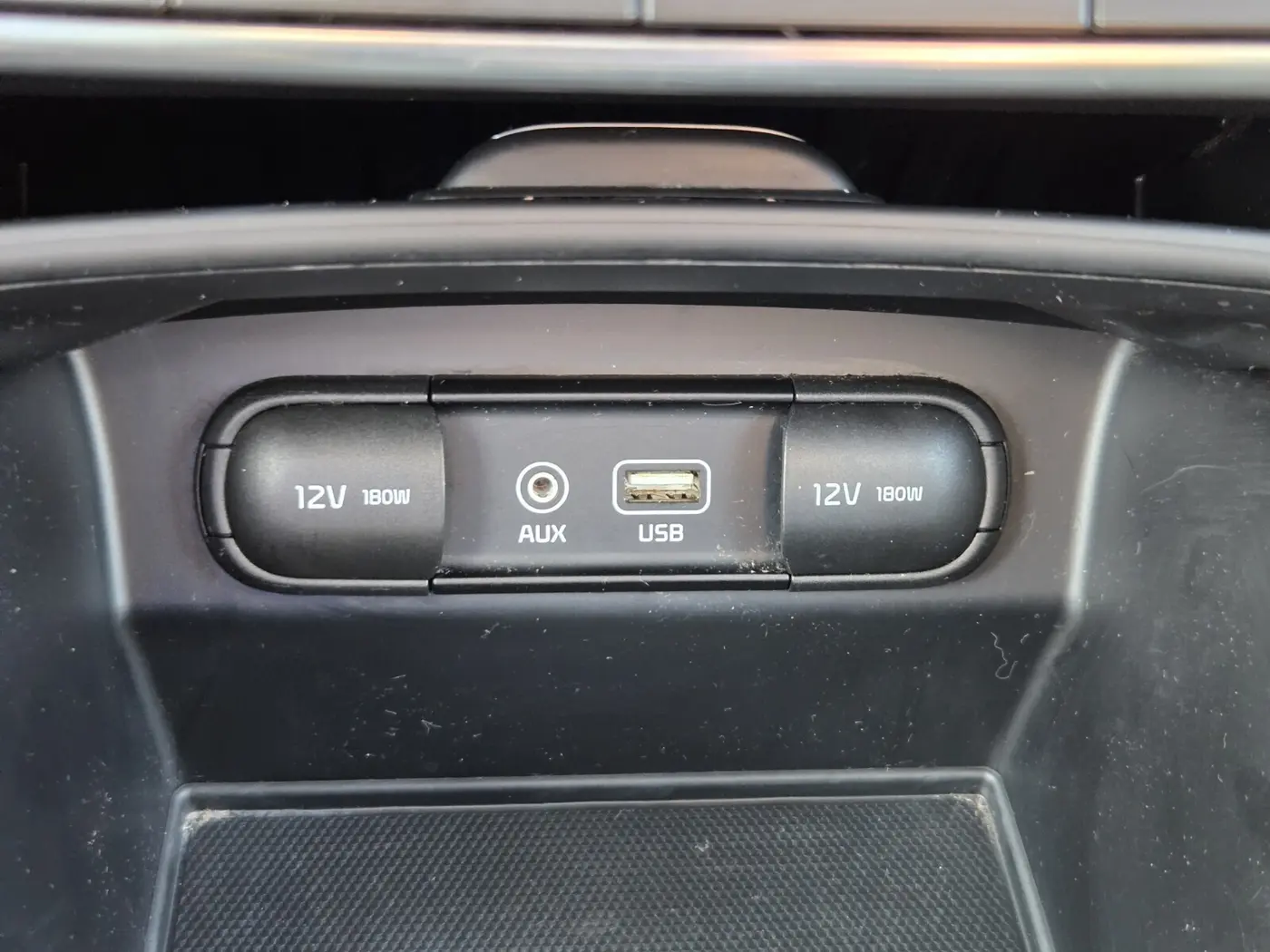 2019 Kia Sorento - $13,500