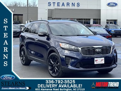 Photo of a 2020 Kia Sorento S V6 4DR SUV for sale