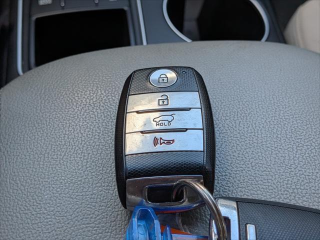 2020 Kia Sorento - $14,982