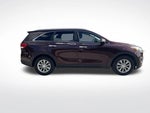 2016 Sorento Thumbnail 4