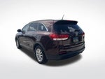 2016 Sorento Thumbnail 6