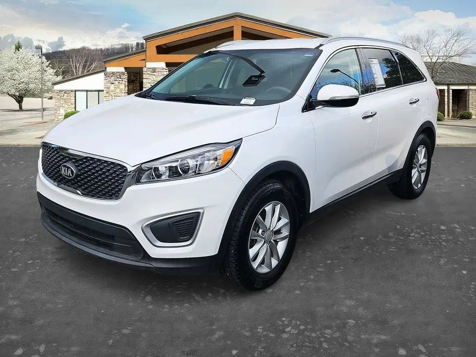 2018 Kia Sorento - $9,899