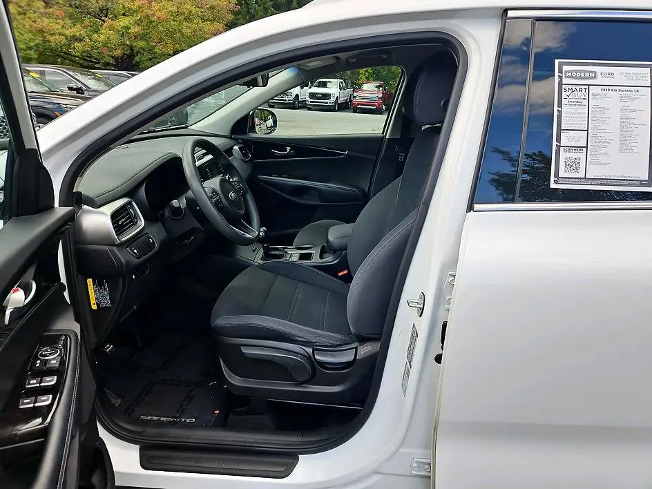 2018 Kia Sorento - $9,899