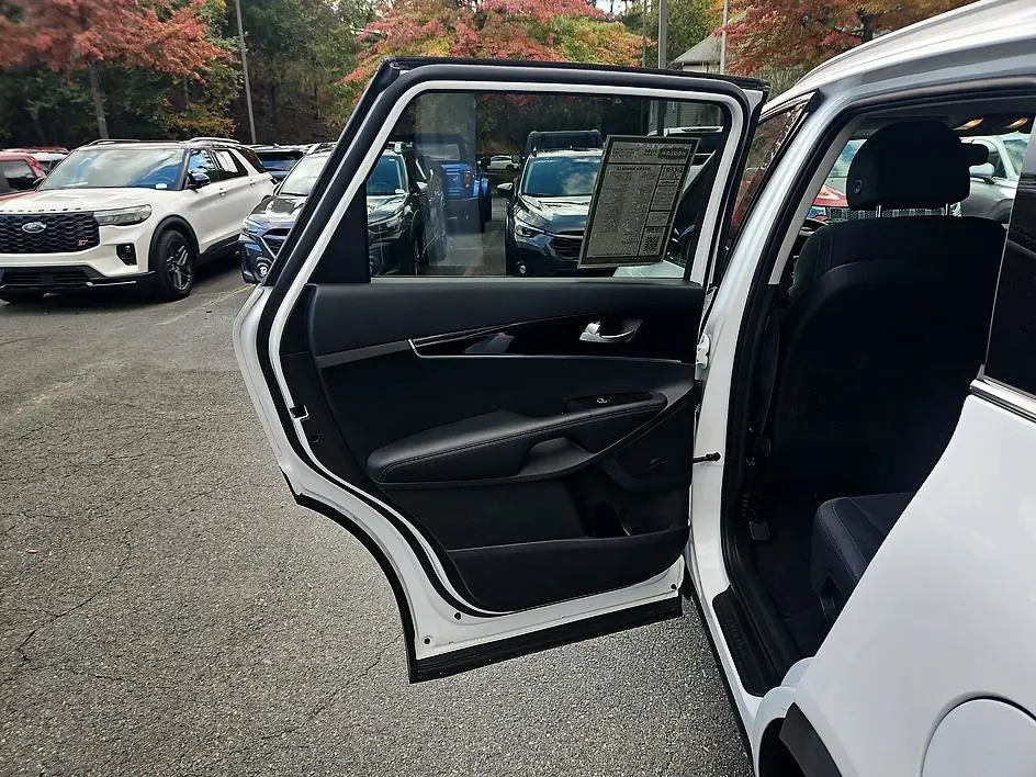 2018 Kia Sorento - $9,899