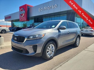 2020 Kia Sorento with Everlasting Silver Exterior