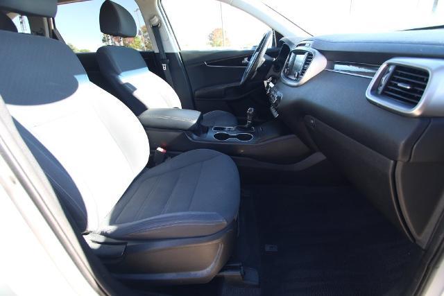 2018 Kia Sorento - $10,333
