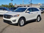 2017 Sorento Thumbnail 3