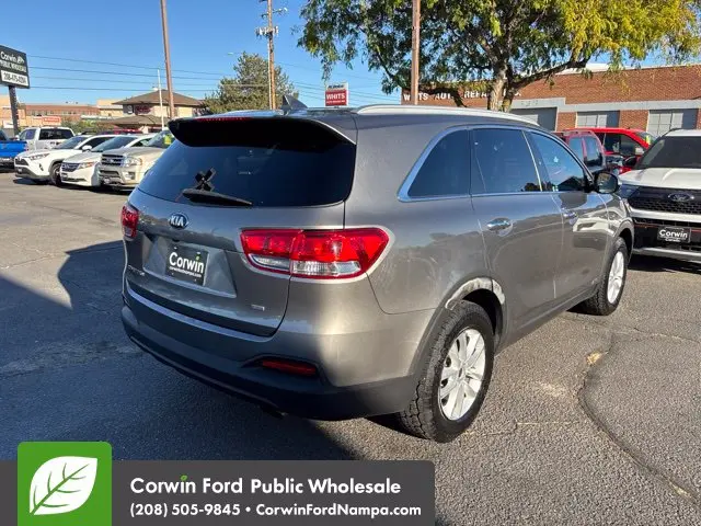 2018 Kia Sorento - $14,987