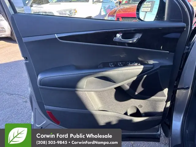 2018 Kia Sorento - $14,987
