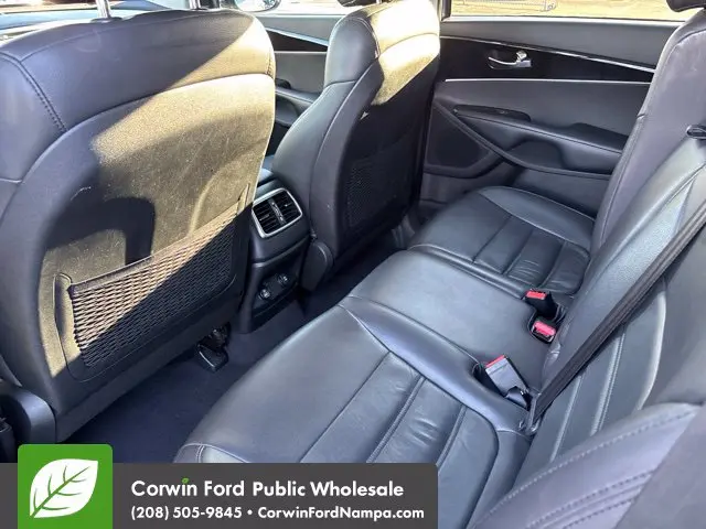 2018 Kia Sorento - $14,987