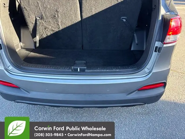 2018 Kia Sorento - $14,987