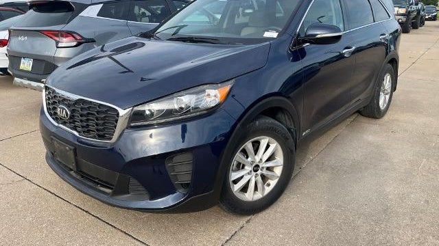 Preowned 2019 Kia Sorento LX for Sale