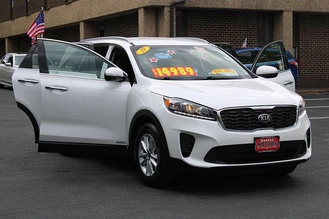 2019 Kia Sorento - $13,989