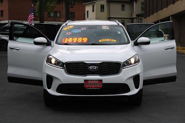 2019 Kia Sorento - $13,989