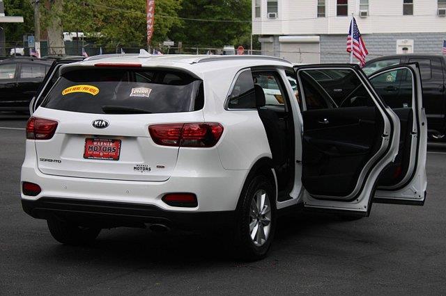 2019 Kia Sorento - $13,989