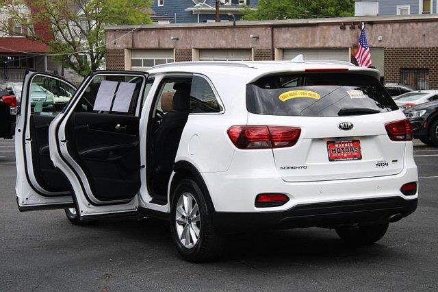 2019 Kia Sorento - $13,989