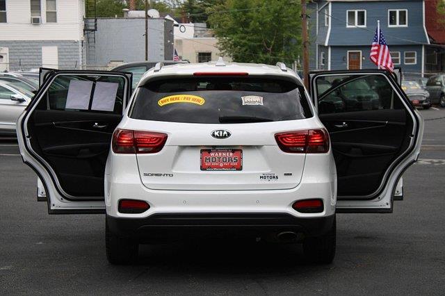 2019 Kia Sorento - $13,989