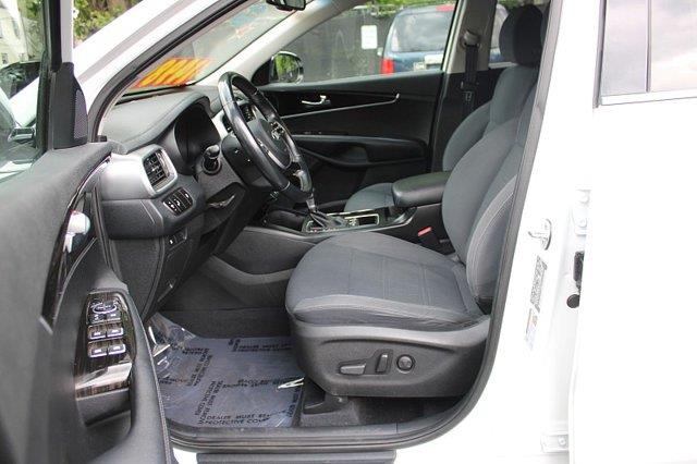 2019 Kia Sorento - $13,989