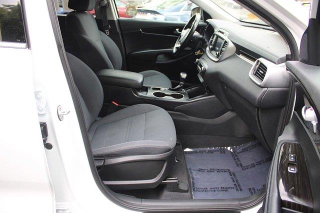 2019 Kia Sorento - $13,989