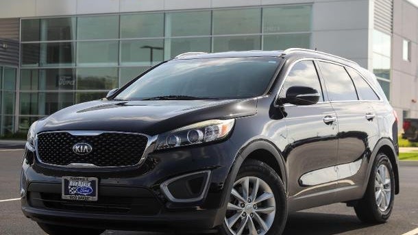 Preowned 2016 Kia Sorento LX for Sale