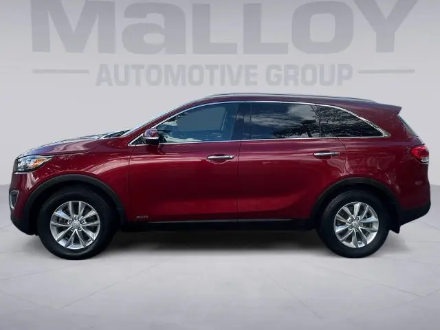 2018 Kia Sorento - $11,900
