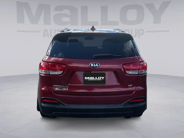 2018 Kia Sorento - $11,900