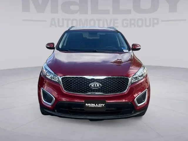 2018 Kia Sorento - $11,900